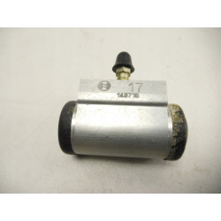 Renault OE 7701 039 388 cylinderek hamulcowy