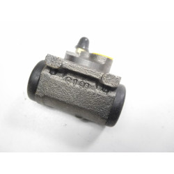 CYLINDEREK HAMULCOWY TYŁ RENAULT 21 7701033311