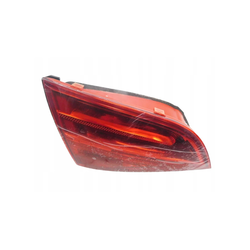 A4 B8 KOMBI LAMPA TYLNA LEWA W KLAPĘ OE 8K9945093