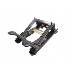 Mocowanie fotela prawego Renault R21 OE 7700769909