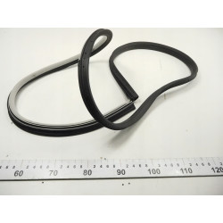 USZCZELKA DRZWI LEWY TYŁ VW POLO 95-02 6N4867367D