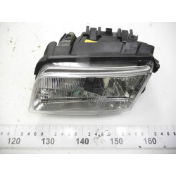 Reflektor lewy AUDI A4 96-01 8D0941029E