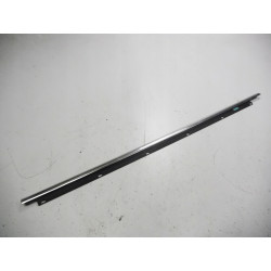 LISTWA DRZWI PRZÓD PRAWY CHROM GOLF V 1K5837476D