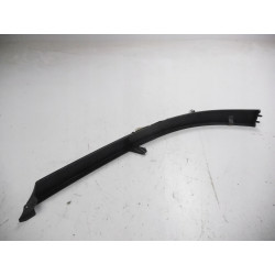 LISTWA POD LAMPY PRAWY PRZÓD AUDI A8 D2 4D0853208C