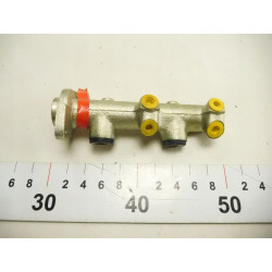 Pompa hamulcowa Renault 18 Espace Fuego 7701349545