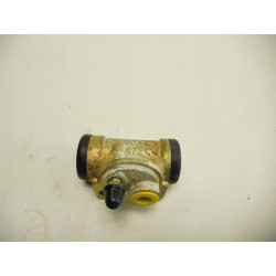 Cylinderek hamulcowy Renault Twingo 1.2 7701039389