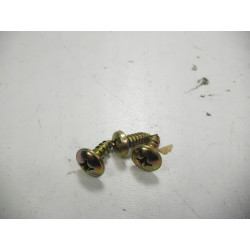 Zestaw montażowy błotnika POLO AUDI 80 321898051