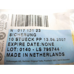 Bezpiecznik 20A/32V VOLKSWAGEN N01713123