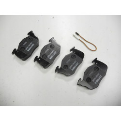 KLOCKI HAMULCOWE PRZÓD RENAULT 11 18 7701204530