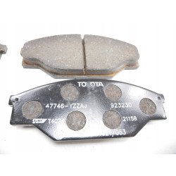 Klocki hamulcowe oś przednia TOYOTA 04465-YZZAJ