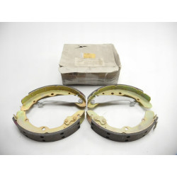 Szczęki hamulcowe oś tylna AUDI VW 443698525BX