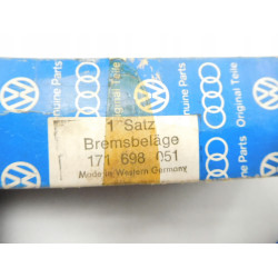 Okładziny szczęk hamulcowych VW POLO 171698051