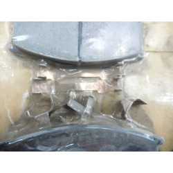 KLOCKI HAMULCOWE PRZÓD TOYOTA CARINA COROLLA