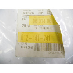 Sprężyna mocująca łapy sprzęgłą Audi A3 012141741