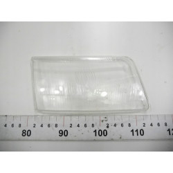 Osłona szyba reflektor prawy AUDI 100 C4 302137170