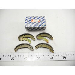 Szczęki hamulcowe UNO PUNTO LANCIA Y10 5890500