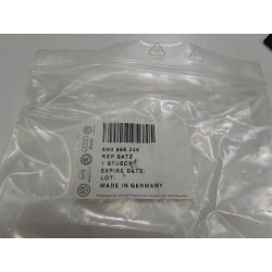 Wspornik prawego reflektora VW POLO 6N0998226