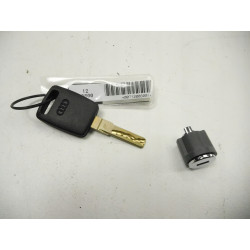 AUDI A6 C5 ZAMEK SCHOWKA 8L0857113A