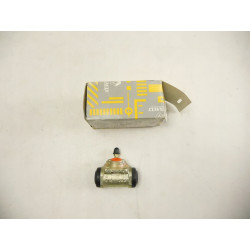 Cylinderek hamulcowy TRAFIC TWINGO AX 7701039467