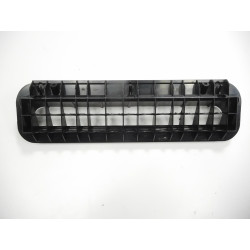 EKRAN WYLOTU POWIETRZA Audi V8 D1 OE 443819185