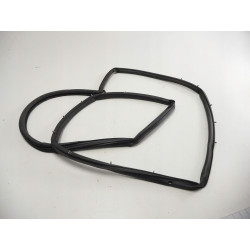 Uszczelka drzwi lewych przednich FIESTA 1781749