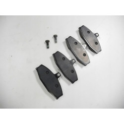 KLOCKI HAMULCOWE VW PRZÓD SKODA FAVORIT 6U0698151A