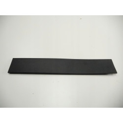 Listwa przedniego zderzaka RENAULT R 25 7704003277