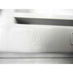 LAMPA TYLNA PRAWA RENAULT 9/11 7701367633