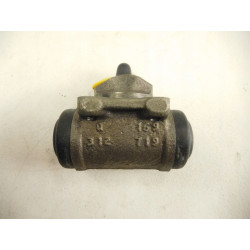Cylinderek hamulcowy Renault Rapid 7701032340