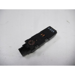 PRZEŁĄCZNIK KLIMATYZATORA NISSAN NP300 27670-65E11