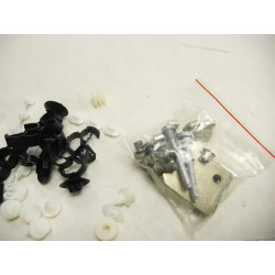 Zestaw spinek klipsów drzwi Renault 19 7701422282