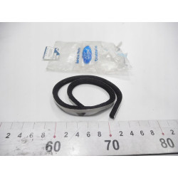 Element dystansowy - Otwór Szyby Przedniej Ford Scorpio OE 1021421
