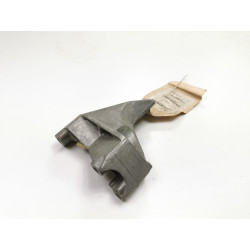 Uchwyt mocowania silnika prawy do Opel Vauxhall Vectra B OE 684808 90497256