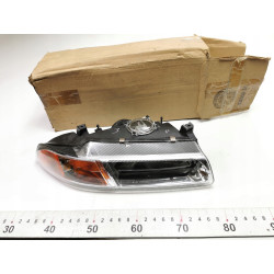 Lampa, reflektor prawy przód MOPAR Chrysler Cirrus 2000 OE 4630872