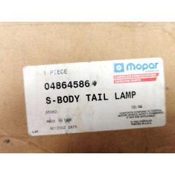 LAMPA PRAWY TYŁ CHRYSLER VOYAGER- 91/95 MOPAR OE 4864586