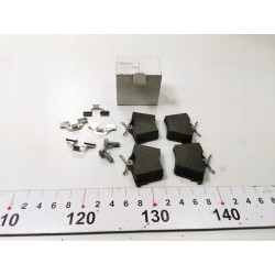 Zestaw klocków hamulcowych, hamulce tarczowe tył Peugeot 607 OE 4253 26