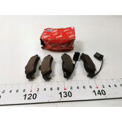 KLOCKI HAMULCOWE TYŁ TRW FORD MONDEO 99-00 GDB1581