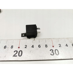 Przekaźnik czarny Opel Frontera A OE 1228709 3SB00443803 90240664