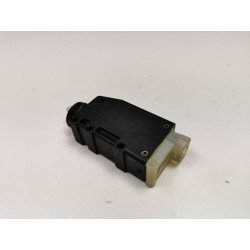 Silnik zamka centralnego drzwi tylnych prawych lewych Opel Astra F 90449074