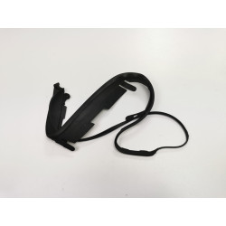 USZCZELKA,REFLEKTOR DO PŁYTY PRZEDNIEJ,PRAWY OPEL VECTRA-B OE 9120177