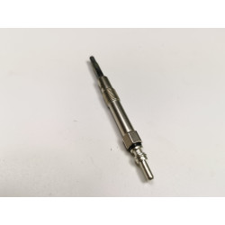 Świeca żarowa Opel Astra H Vectra C OE 1214073 95508489