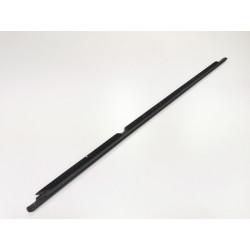 USZCZELKA, LISTWA ZGARNIAJĄCA DRZWI LEWY TYŁ VW GOLF 2017- OE 5G6839477F