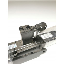 Belka, hak holowniczy Ford Focus HB OE AM8M5J-R19D520-BA 1515974