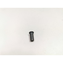 NAKRĘTKA,ZACISK,M6,LAMPA DO KAROSERI ŚWIATŁO TYLNE OPEL VIVARO-A 93860948