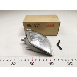 Kierunkowskaz prawy przód Hyundai Libero 2000- OE 92302-47010