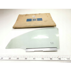 Szyba drzwi lewy przód Opel Corsa B 93-02 5 Door OE 161295 90388829