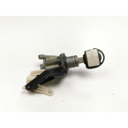 ZAMEK Z KLUCZKIEM 1508