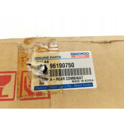 LAMPA TYLNA PRAWA SEDAN HATCHBACK DAEWOO NUBIRA 1997- OE 96190750