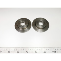 KOMPLET TARCZ HAMULCOWYCH PRZÓD FORD FIESTA OE 1112542