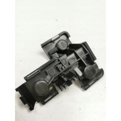 Uchwyt lampy lampa tylna, prawa, zewnętrzna Opel Omega B OE 90487484